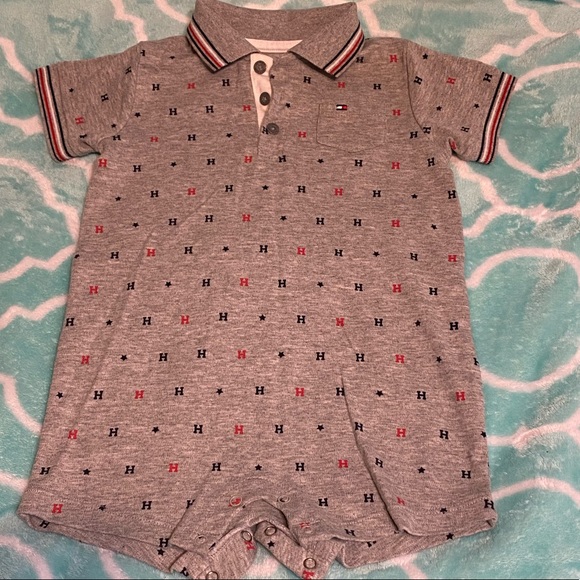 Tommy Hilfiger toddler boy romper/onesie 24m - Picture 4 of 4